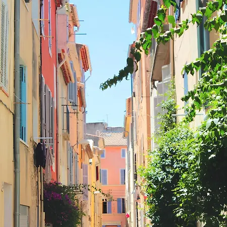 Proche Du Port Et Confort Apartamento